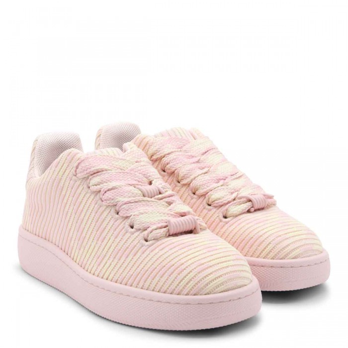 PINK SNEAKERS 2