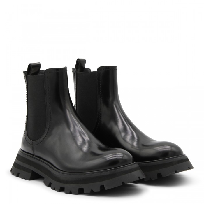 BLACK LEATHER BEATLES BOOTS 2