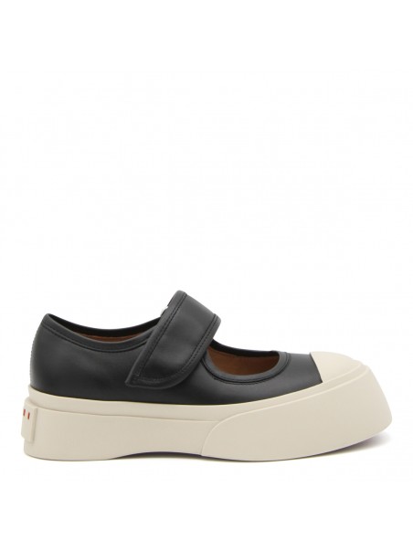 VIP【関税送料無料】希少 MARNI BLACK SNEAKERS BLACK SNEAKERS