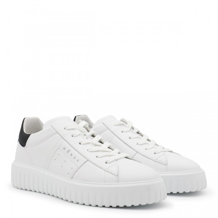 WHITE AND BLACK SNEAKERS 2