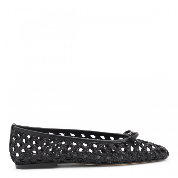BLACK FLATS