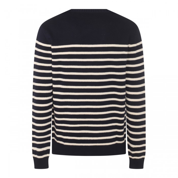 BLACK AND WHITE KNITWEAR 2