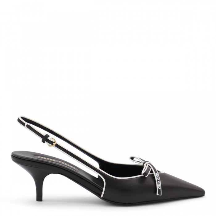 BLACK LEATHER PUMPS