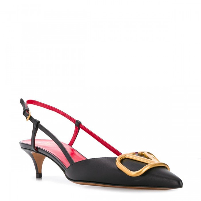 BLACK LEATHER PUMPS 2