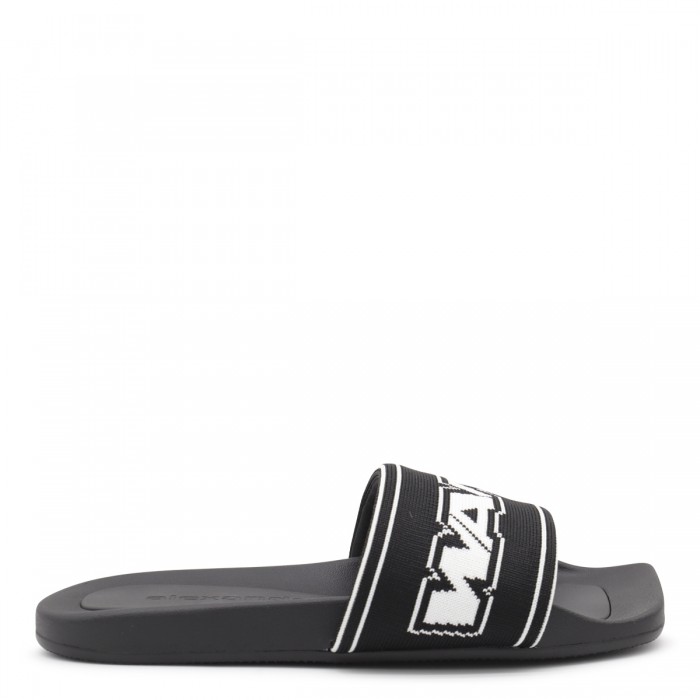 BLACK FLATS