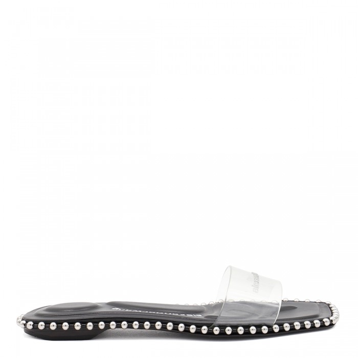 BLACK FLATS