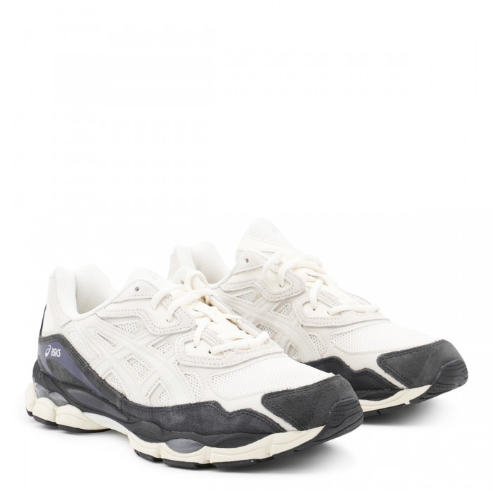 WHITE AND BLACK GEL-NYC... 2