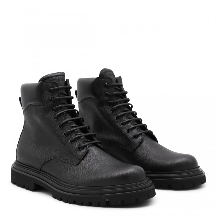 BLACK LEATHER BOOTS 2