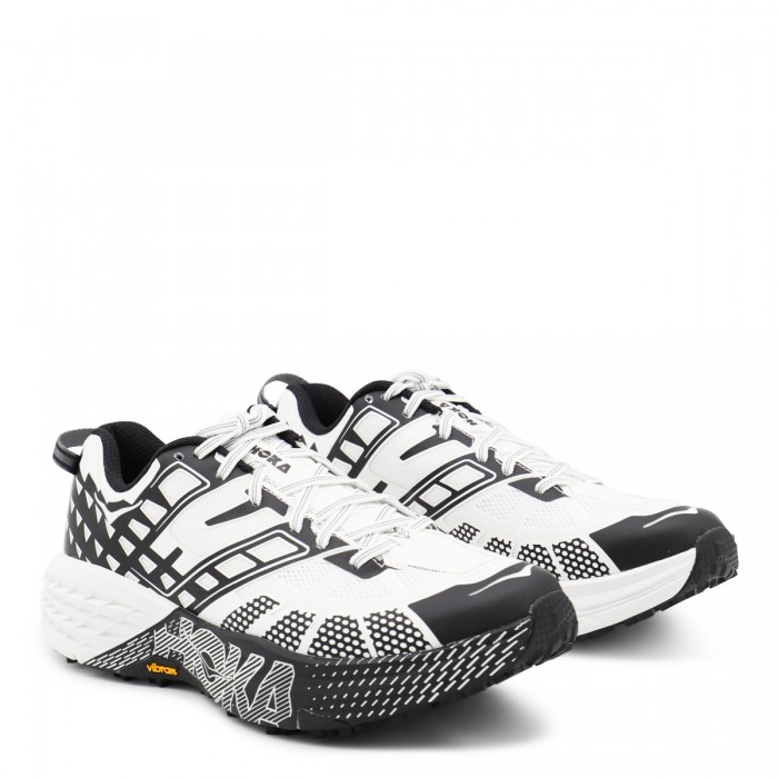 WHITE AND BLACK SPEEDGOAT 2... 2