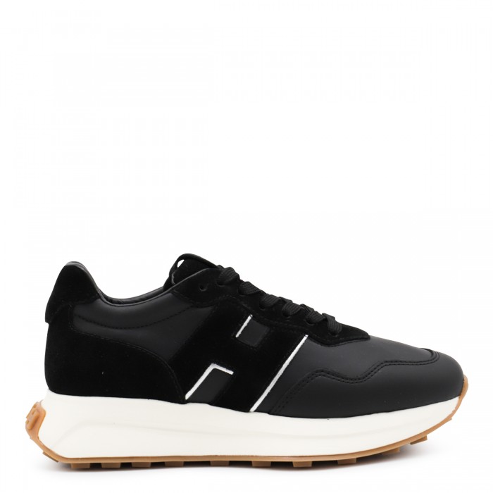 BLACK SNEAKERS