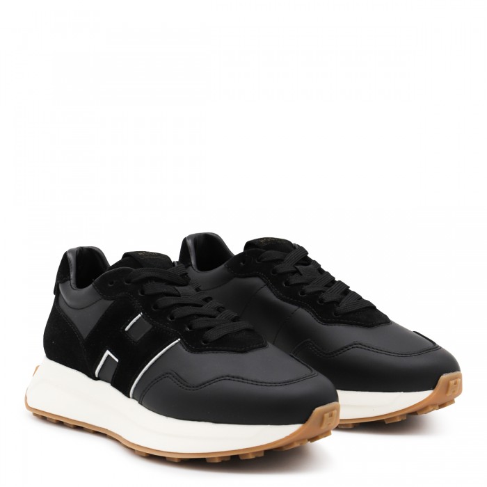 BLACK SNEAKERS 2