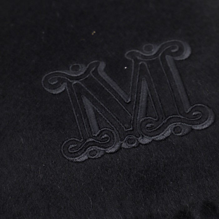 BLACK DALIA CASHMERE SCARVES 2