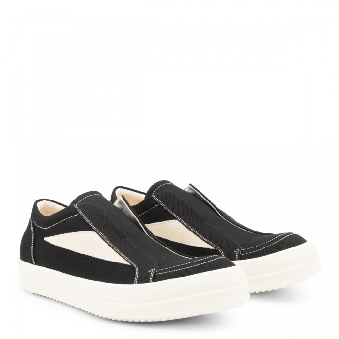 BLACK AND WHITE SNEAKERS 2