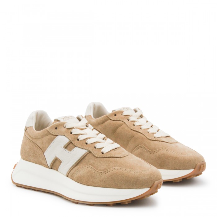 BEIGE SNEAKERS 2