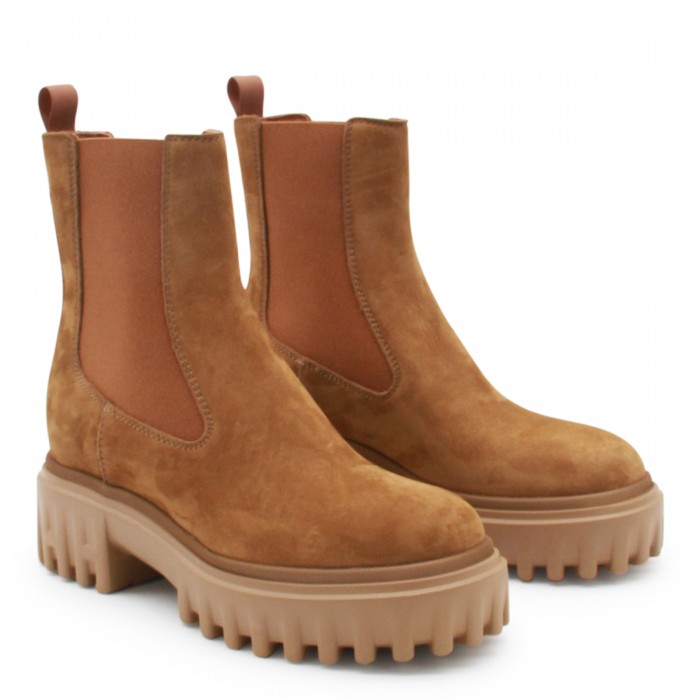 BROWN LEATHER BOOTS 2