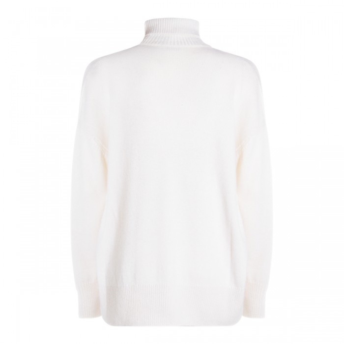 WHITE CASHMERE KNITWEAR 2