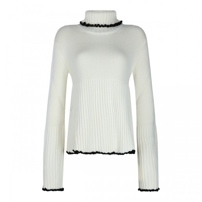 WHITE WOOL KNITWEAR
