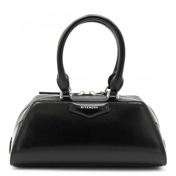 BLACK LEATHER ANTIGONA CUBE...