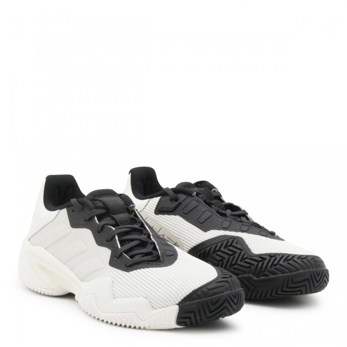 WHITE AND GREY SNEAKERS 2