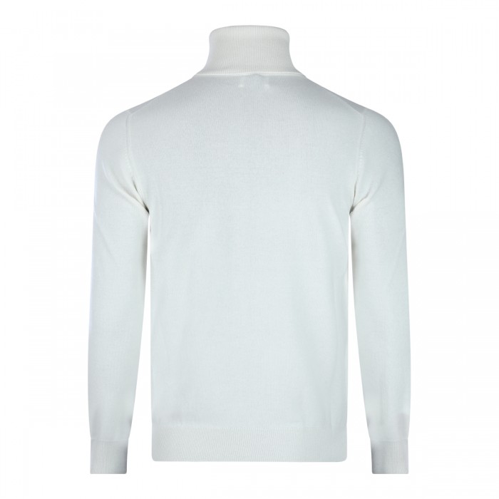 WHITE CASHMERE KNITWEAR 2