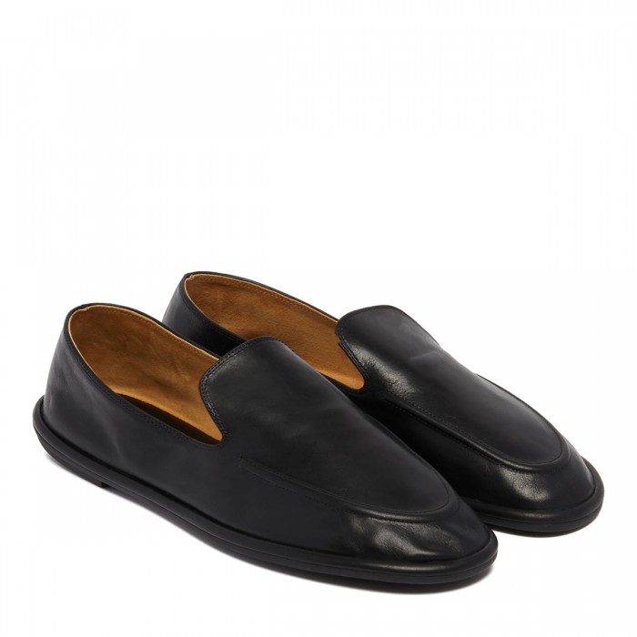 BLACK LEATHER LOAFERS 2