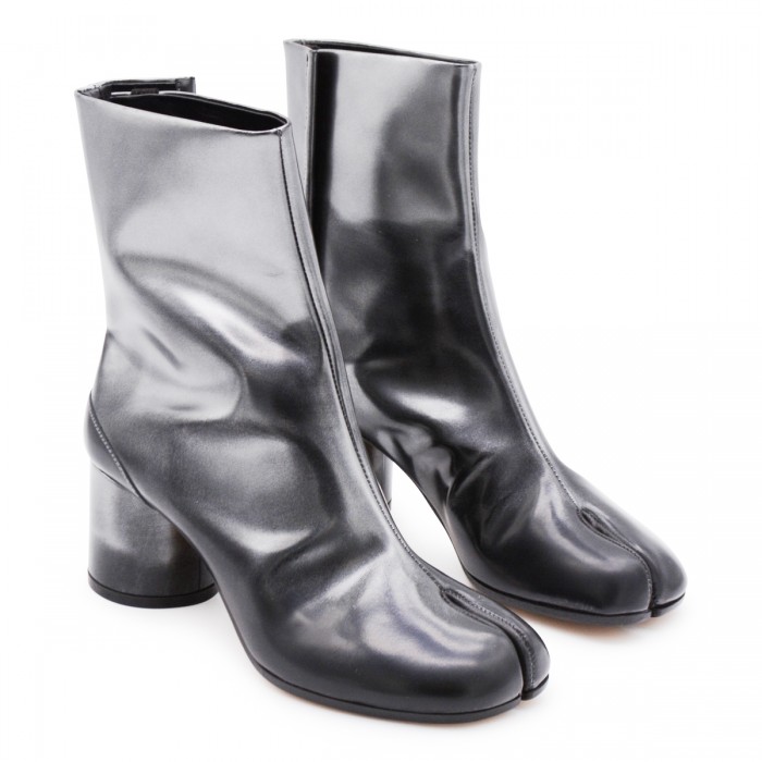 SILVER/BLACK LEATHER BOOTS 2