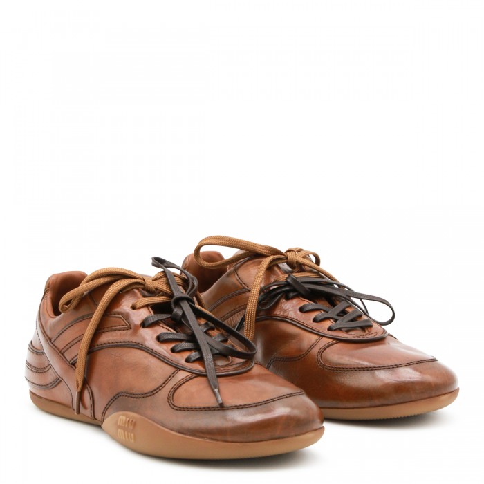 BROWN LEATHER GYMNASIUM LOW... 2