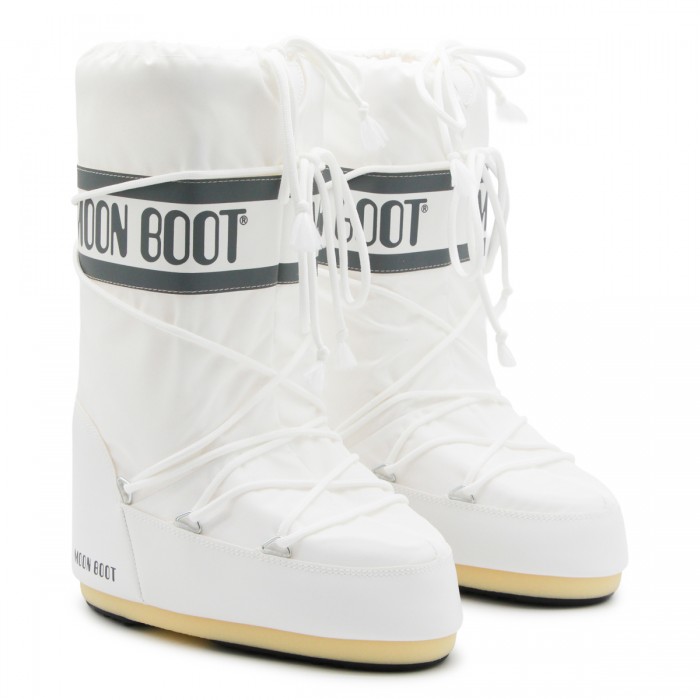 WHITE ICON BOOTS 2