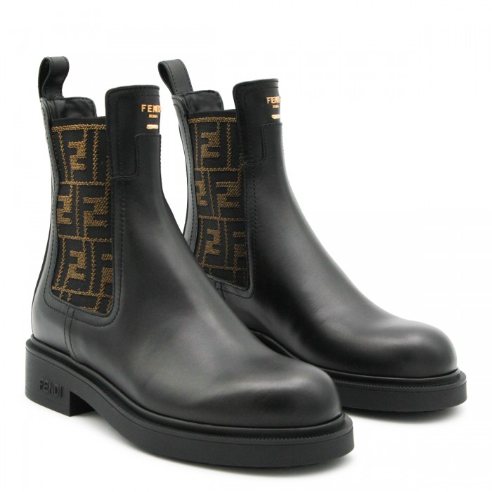 BLACK LEATHER BOOTS 2