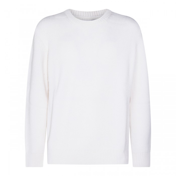 WHITE WOOL KNITWEAR