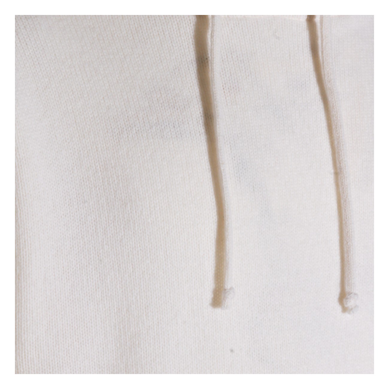 WHITE WOOL KNITWEAR WHITE WOOL KNITWEAR