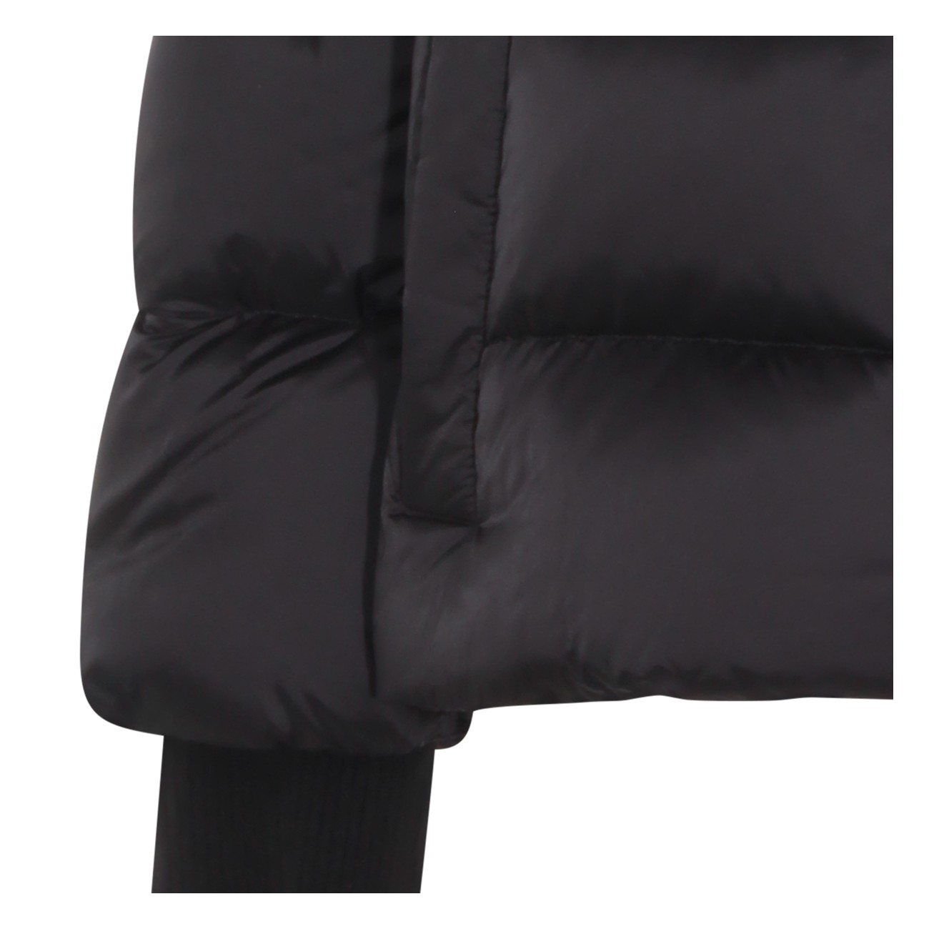 BLACK DOWN JACKET BLACK DOWN JACKET