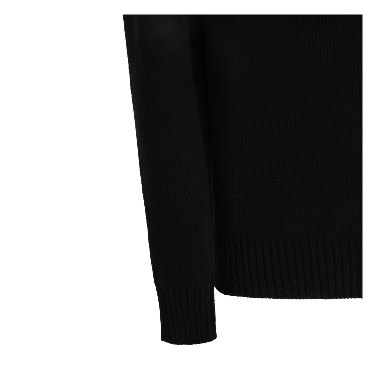 BLACK WOOL KNITWEAR BLACK WOOL KNITWEAR