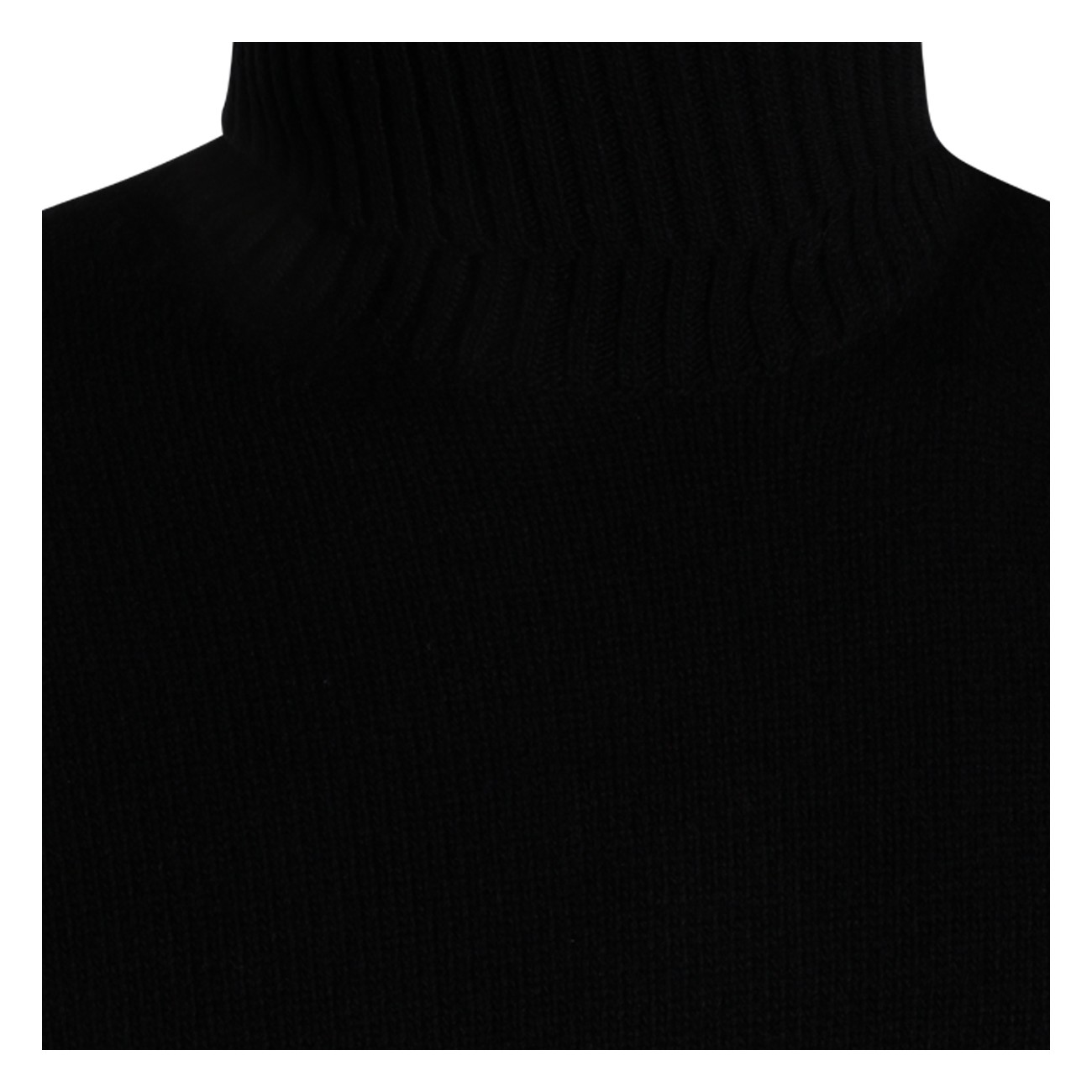 BLACK WOOL KNITWEAR BLACK WOOL KNITWEAR