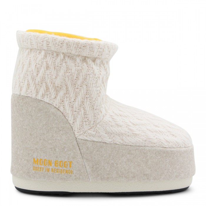 WHITE SAND BOOTS
