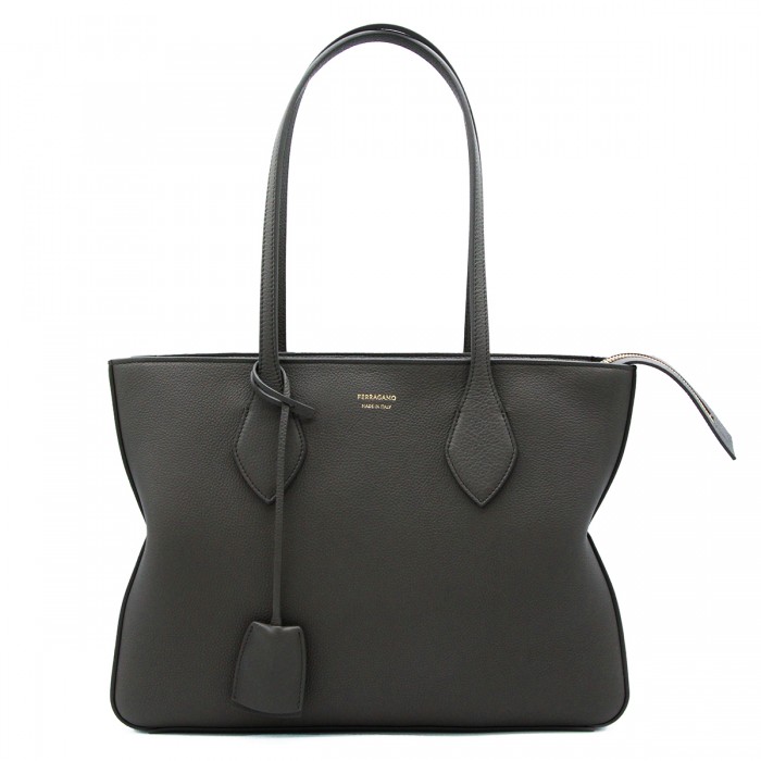 BLACK LEATHER STAR TOTE