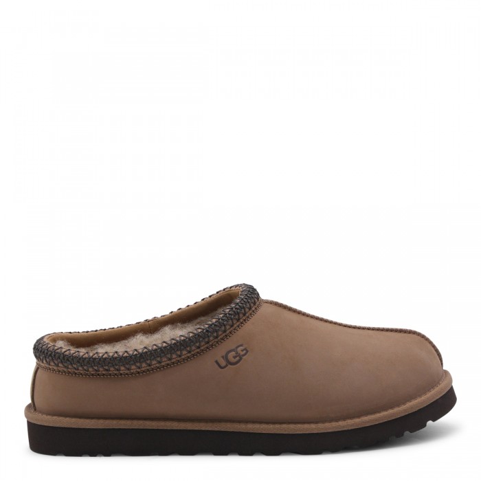 DARK CHESTNUT TASMAN FLATS