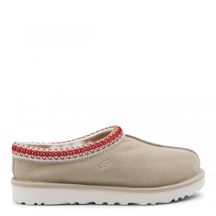 BEIGE TASMAN FLATS