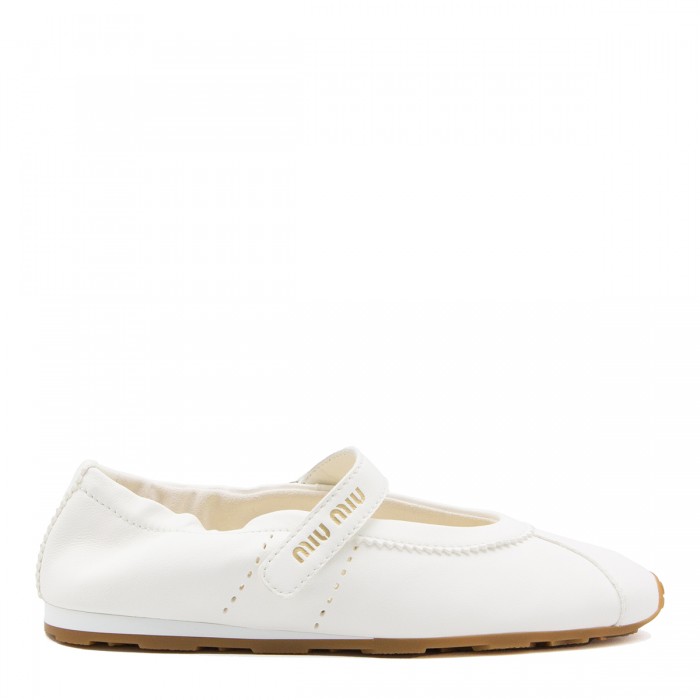 WHITE FLATS