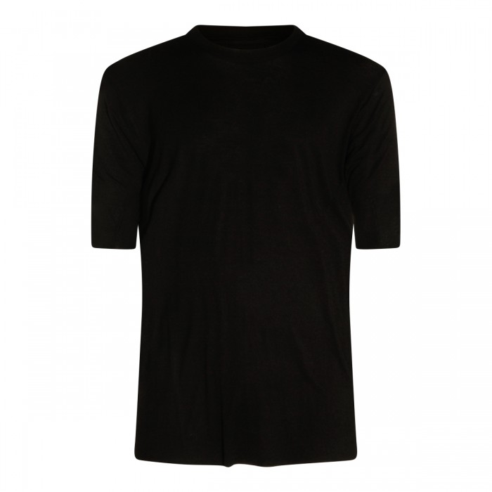 BLACK T-SHIRT