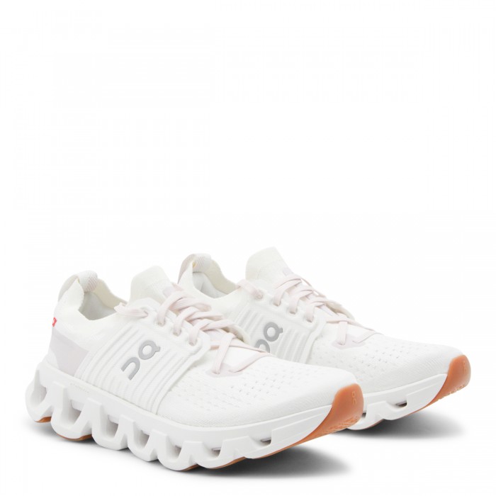 WHITE AND LILY CLOUDSWIFT 4... 2