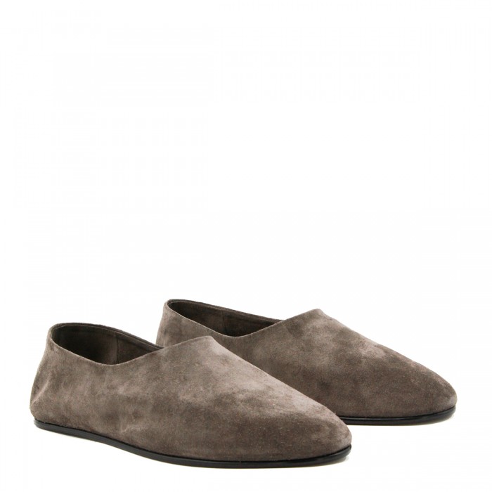 BROWN LEATHER LOAFERS 2