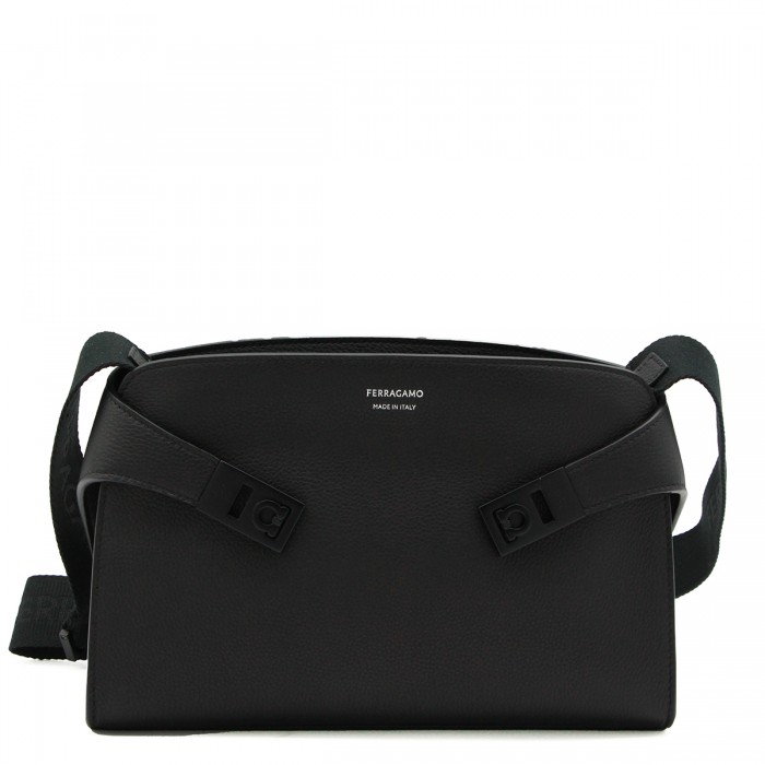 BLACK LEATHER SHOULDER BAG