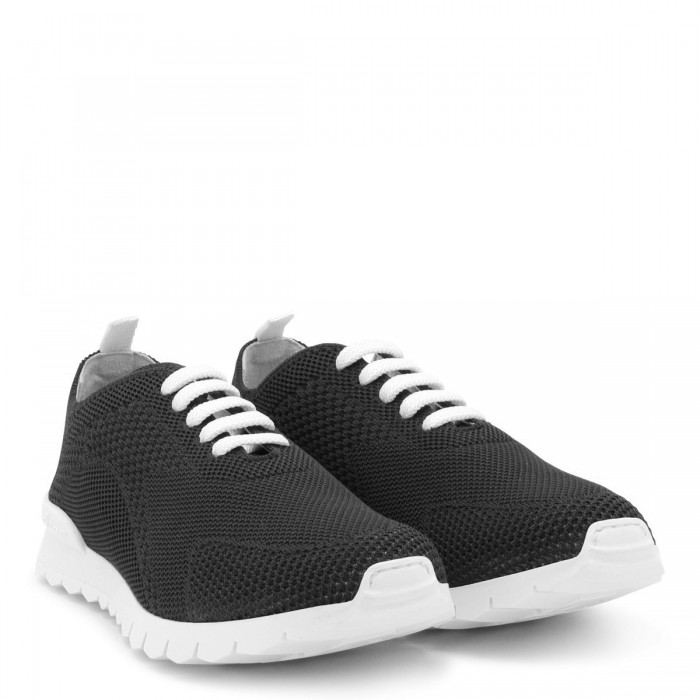 BLACK FITS SNEAKERS 2