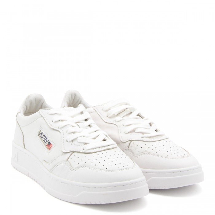 WHITE LEATHER MEDALIST... 2
