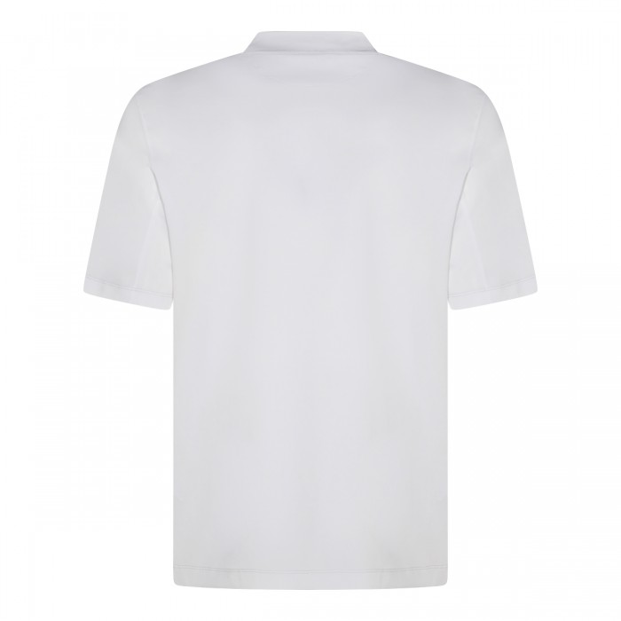 WHITE T-SHIRT 2