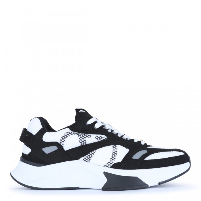 WHITE AND BLACK DEMIVEE...