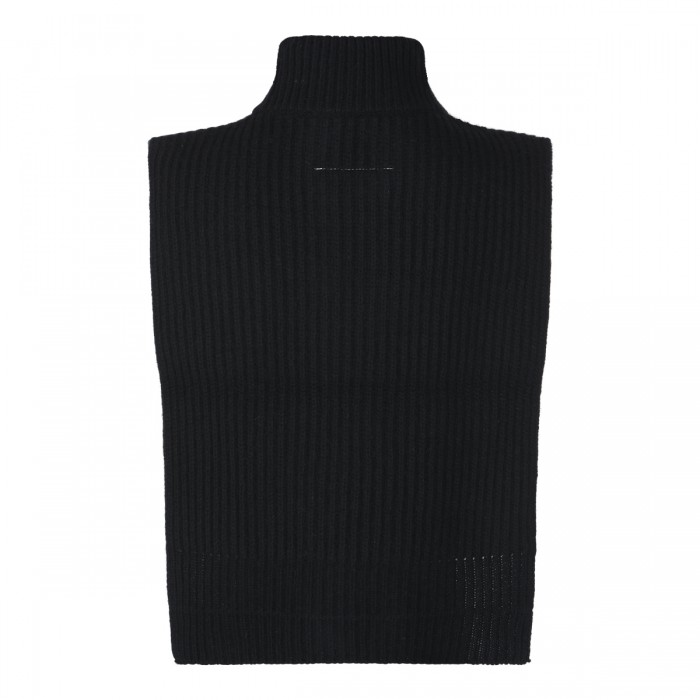 BLACK WOOL STOLE SWEATER 2