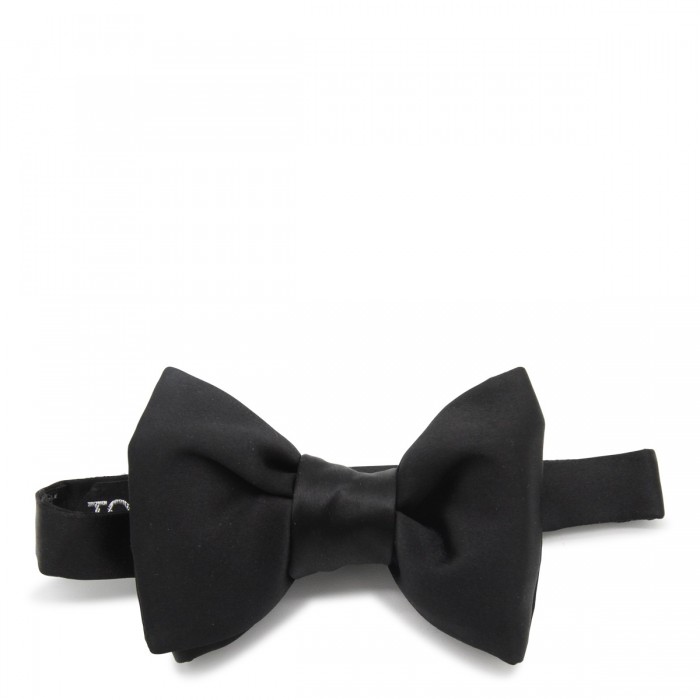 BLACK SILK BOW TIE