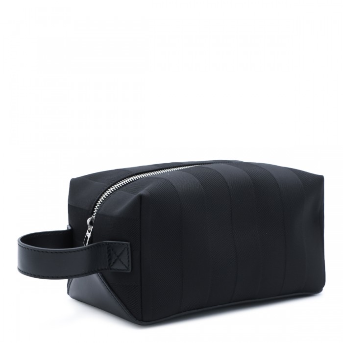 BLACK BEAUTY LUI POUCHE 2